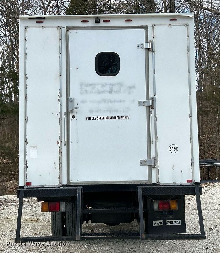 image for item EK4028 2007 Isuzu NPR HD box truck