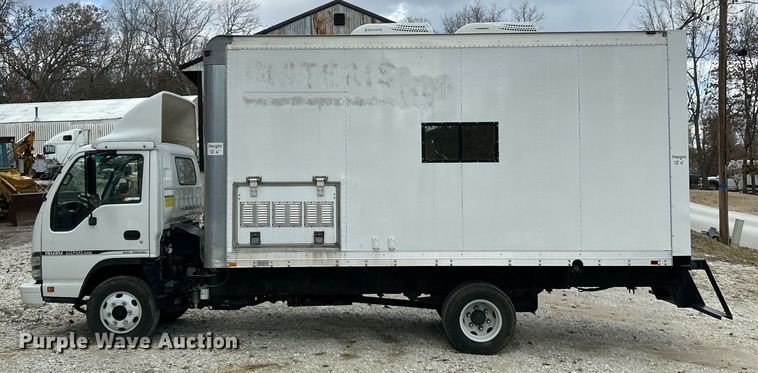 image for item EK4028 2007 Isuzu NPR HD box truck