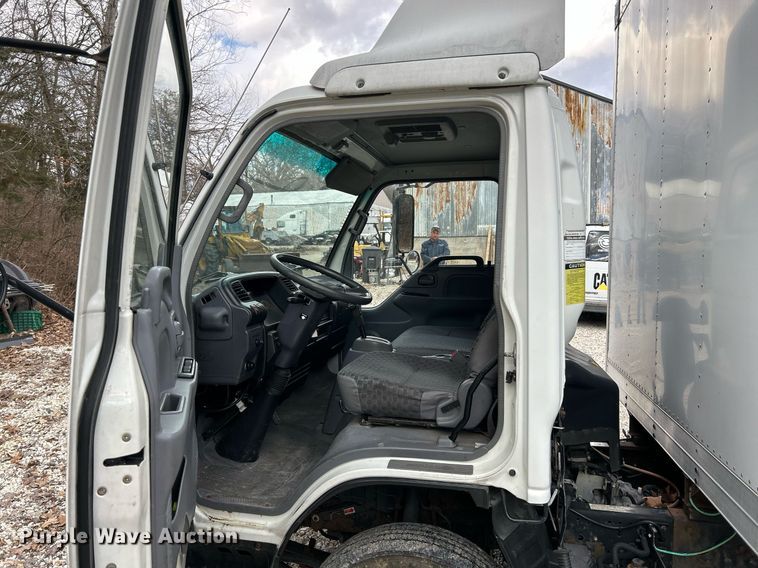 image for item EK4028 2007 Isuzu NPR HD box truck