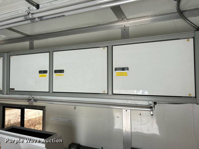 image for item EK4028 2007 Isuzu NPR HD box truck