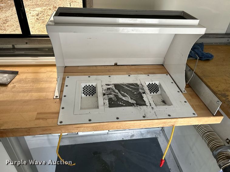 image for item EK4028 2007 Isuzu NPR HD box truck