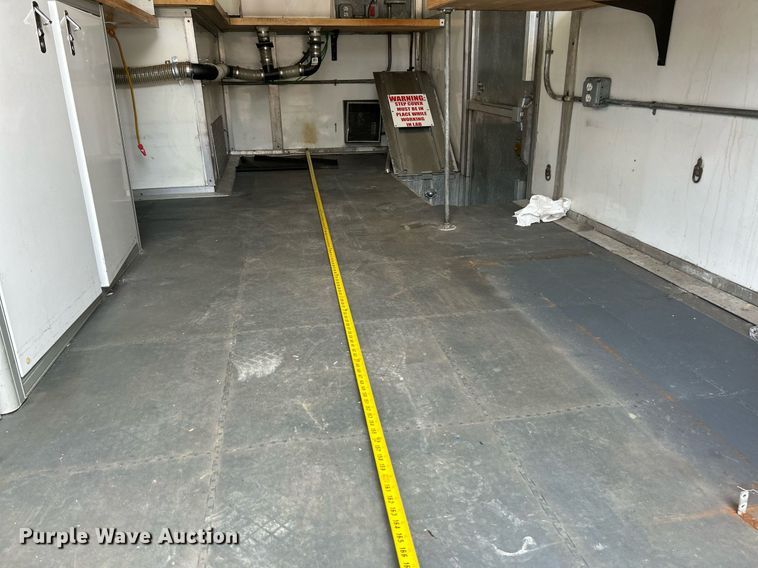 image for item EK4028 2007 Isuzu NPR HD box truck