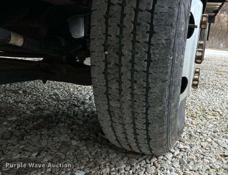 image for item EK4028 2007 Isuzu NPR HD box truck