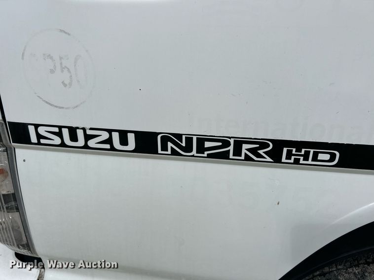 image for item EK4028 2007 Isuzu NPR HD box truck