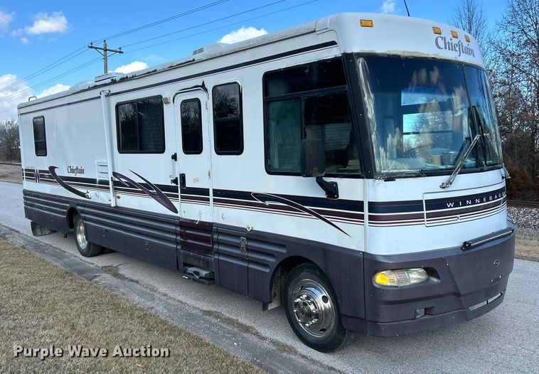 image for item EK4029 1999 Winnebago  WKL36L RV