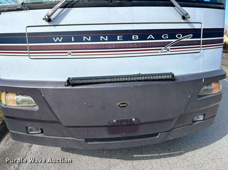 image for item EK4029 1999 Winnebago  WKL36L RV