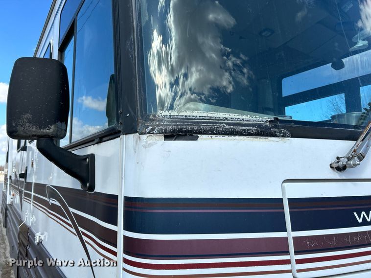 image for item EK4029 1999 Winnebago  WKL36L RV
