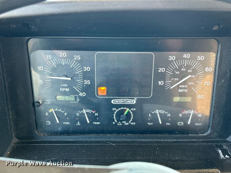 image for item EK4029 1999 Winnebago  WKL36L RV