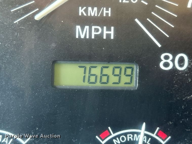 image for item EK4029 1999 Winnebago  WKL36L RV