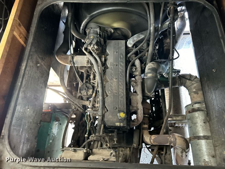 image for item EK4029 1999 Winnebago  WKL36L RV