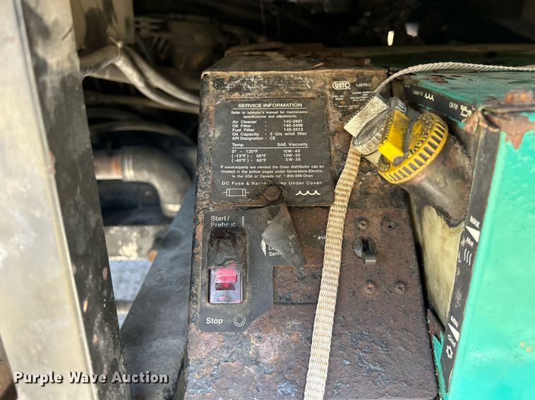 image for item EK4029 1999 Winnebago  WKL36L RV