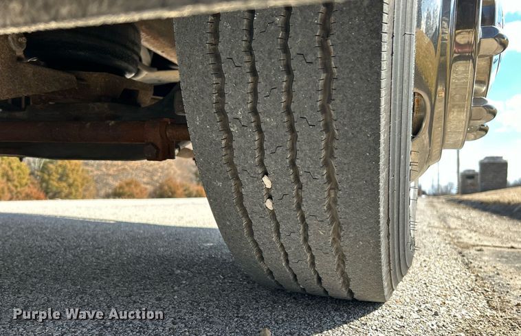 image for item EK4029 1999 Winnebago  WKL36L RV