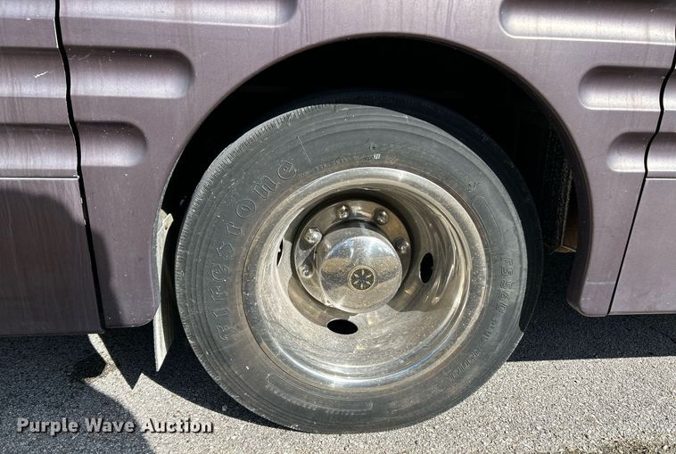 image for item EK4029 1999 Winnebago  WKL36L RV