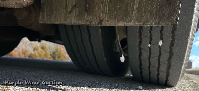 image for item EK4029 1999 Winnebago  WKL36L RV