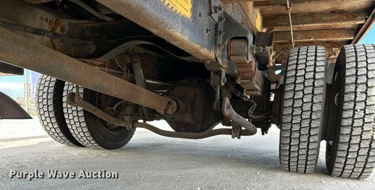 image for item EK4032 2003 Chevrolet C4500 Limited Edition dump truck