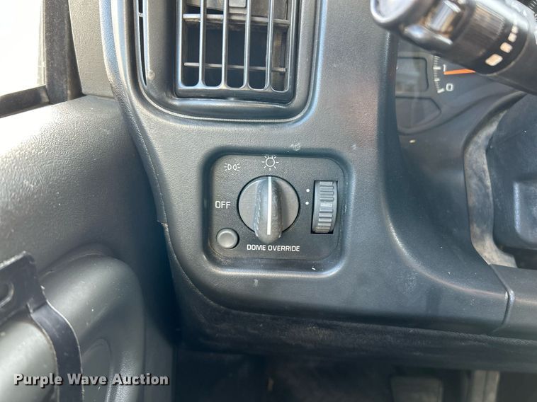 image for item EK4032 2003 Chevrolet C4500 Limited Edition dump truck