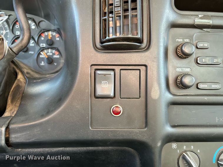 image for item EK4032 2003 Chevrolet C4500 Limited Edition dump truck