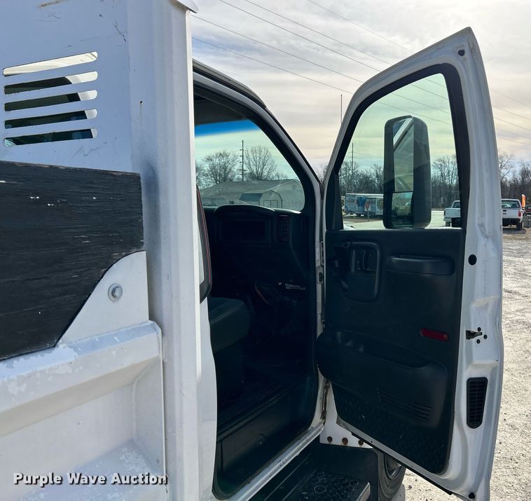 image for item EK4032 2003 Chevrolet C4500 Limited Edition dump truck