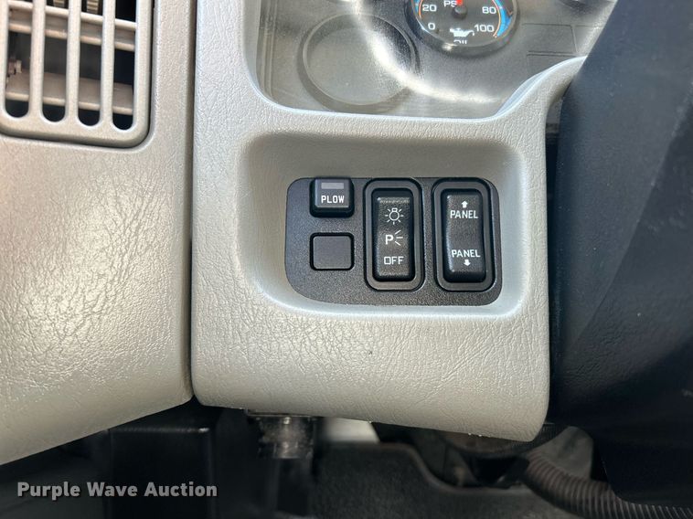 image for item EK4035 2014 International WorkStar 7400 pothole patcher truck