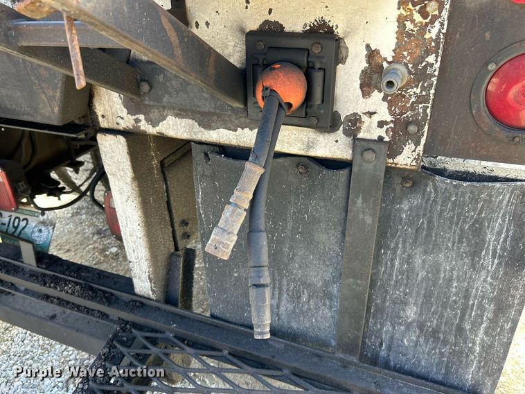 image for item EK4035 2014 International WorkStar 7400 pothole patcher truck