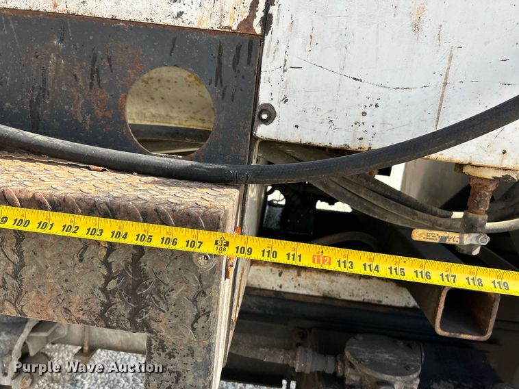 image for item EK4035 2014 International WorkStar 7400 pothole patcher truck