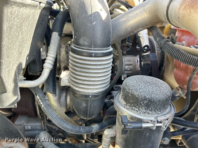 image for item EK4035 2014 International WorkStar 7400 pothole patcher truck