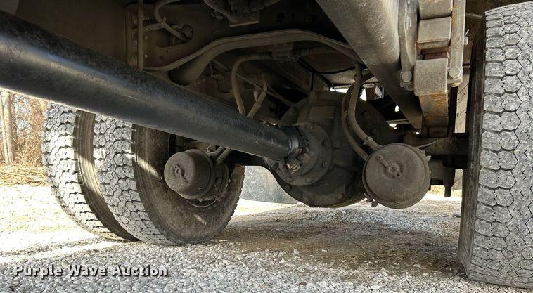 image for item EK4035 2014 International WorkStar 7400 pothole patcher truck