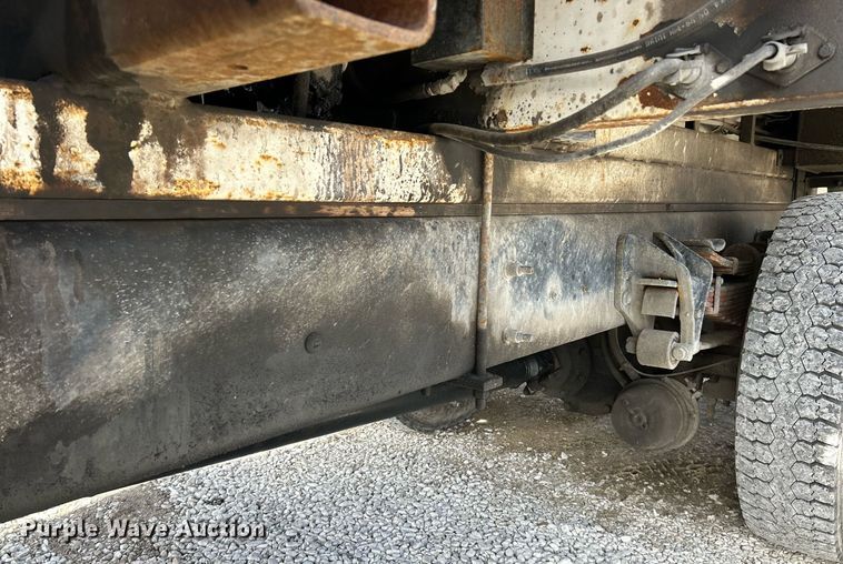 image for item EK4035 2014 International WorkStar 7400 pothole patcher truck