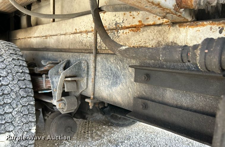 image for item EK4035 2014 International WorkStar 7400 pothole patcher truck