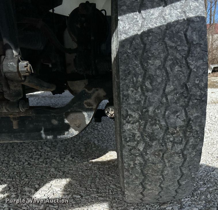 image for item EK4035 2014 International WorkStar 7400 pothole patcher truck