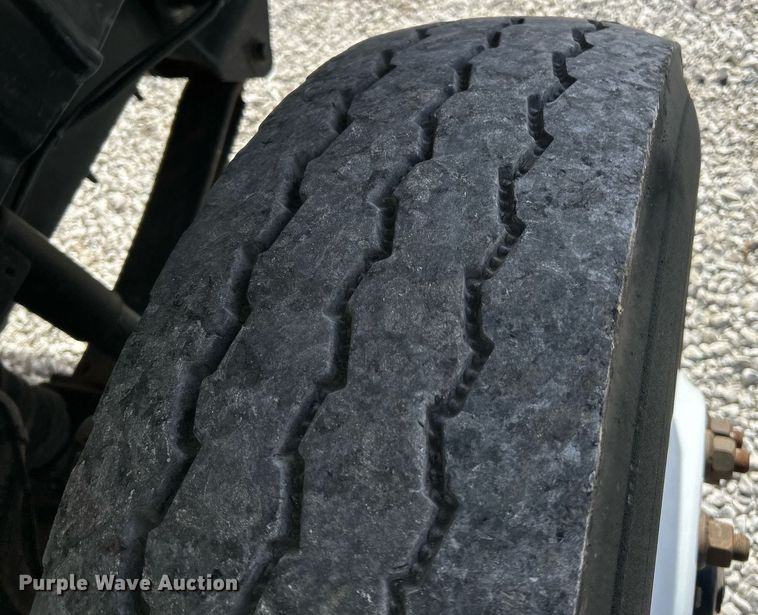 image for item EK4035 2014 International WorkStar 7400 pothole patcher truck