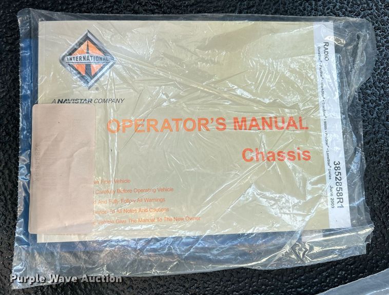 image for item EK4035 2014 International WorkStar 7400 pothole patcher truck