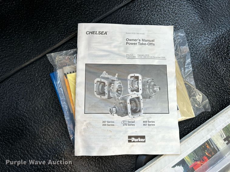 image for item EK4035 2014 International WorkStar 7400 pothole patcher truck