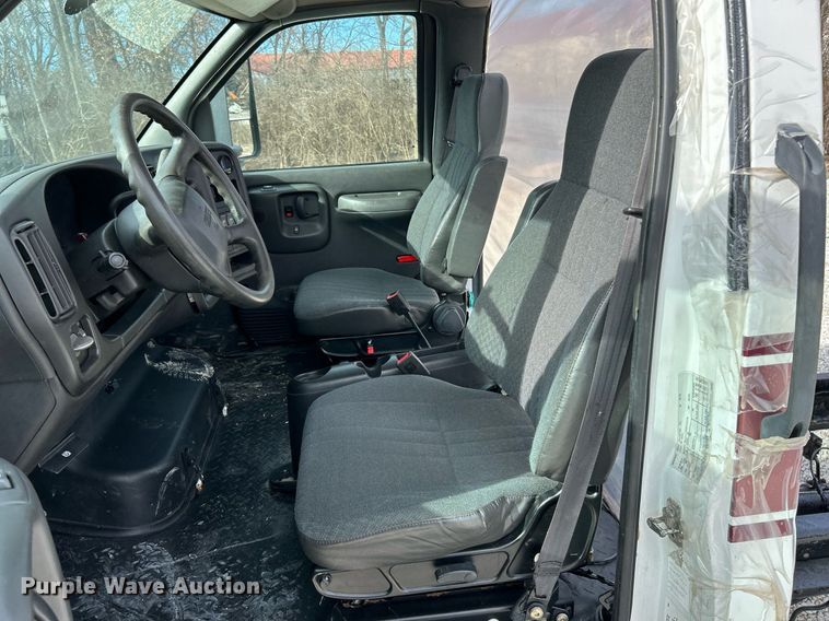 image for item EK4037 2006 GMC C4500 truck cab and chassis
