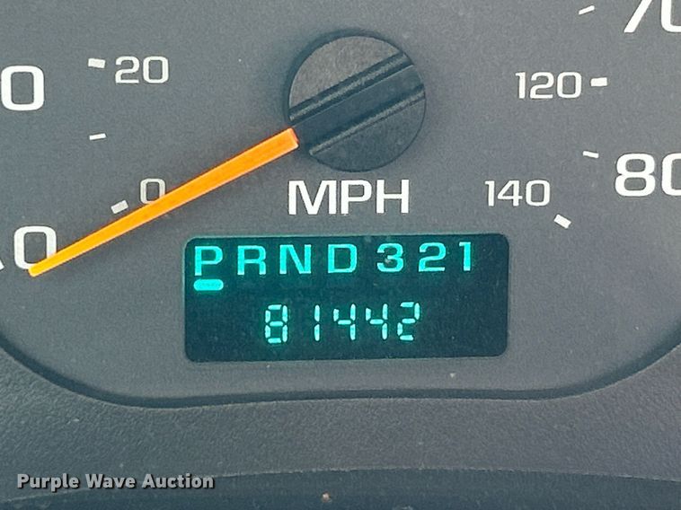 image for item EK4037 2006 GMC C4500 truck cab and chassis