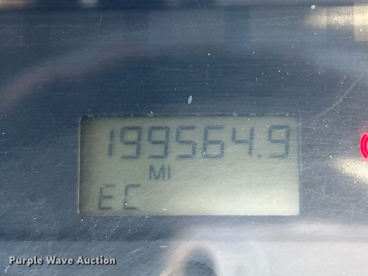 image for item EK4075 2002 Freightliner FL70 utility / service truck