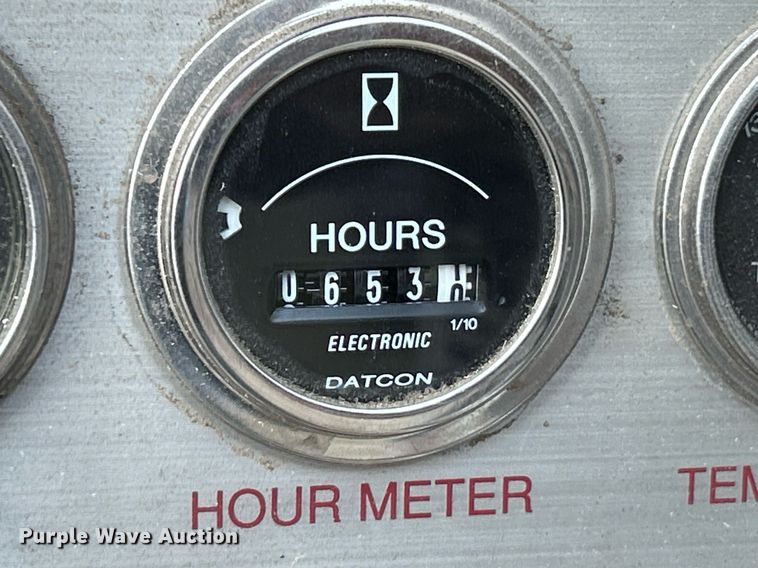 image for item EK4075 2002 Freightliner FL70 utility / service truck