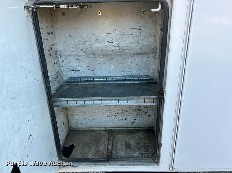 image for item EK4075 2002 Freightliner FL70 utility / service truck