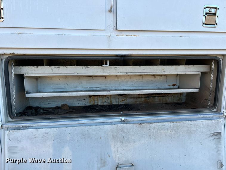 image for item EK4075 2002 Freightliner FL70 utility / service truck