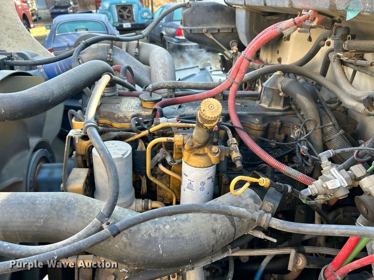 image for item EK4075 2002 Freightliner FL70 utility / service truck