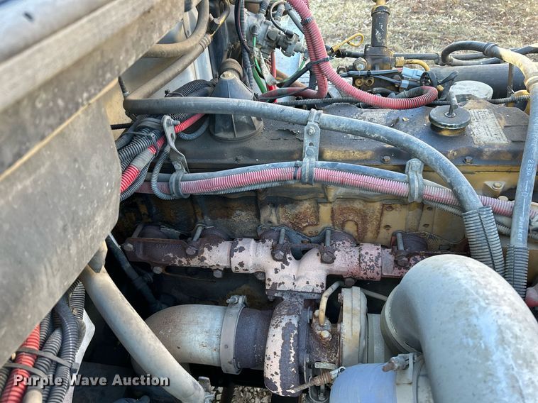 image for item EK4075 2002 Freightliner FL70 utility / service truck