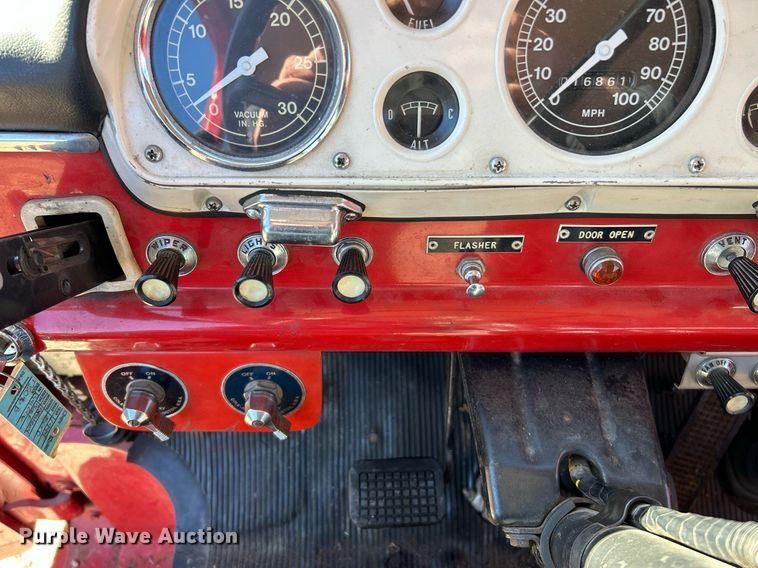 image for item EK4076 1972 Ford 700 pumper fire truck