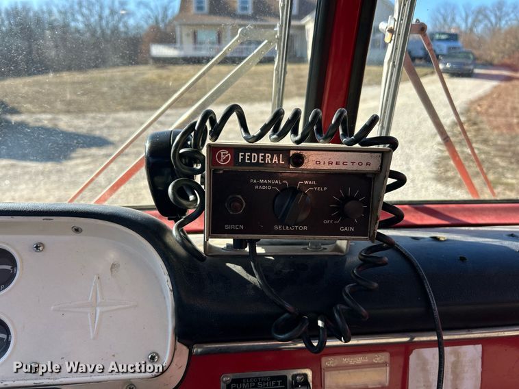 image for item EK4076 1972 Ford 700 pumper fire truck