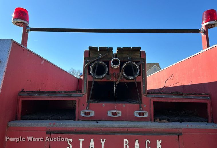 image for item EK4076 1972 Ford 700 pumper fire truck