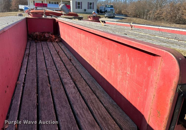 image for item EK4076 1972 Ford 700 pumper fire truck