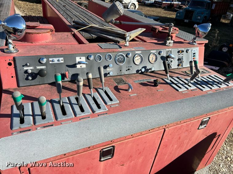 image for item EK4076 1972 Ford 700 pumper fire truck