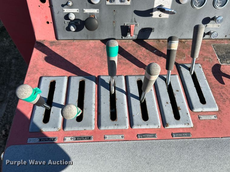 image for item EK4076 1972 Ford 700 pumper fire truck