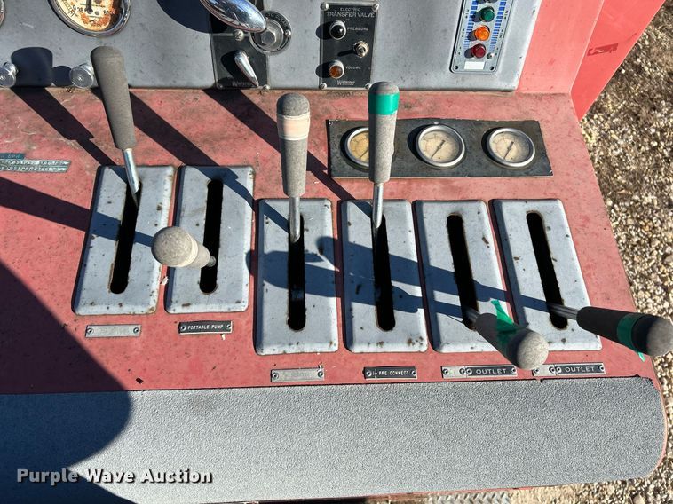 image for item EK4076 1972 Ford 700 pumper fire truck