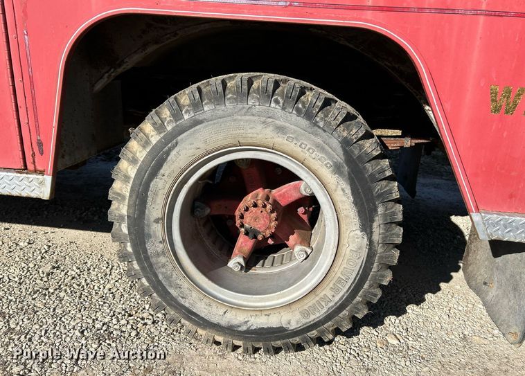 image for item EK4076 1972 Ford 700 pumper fire truck