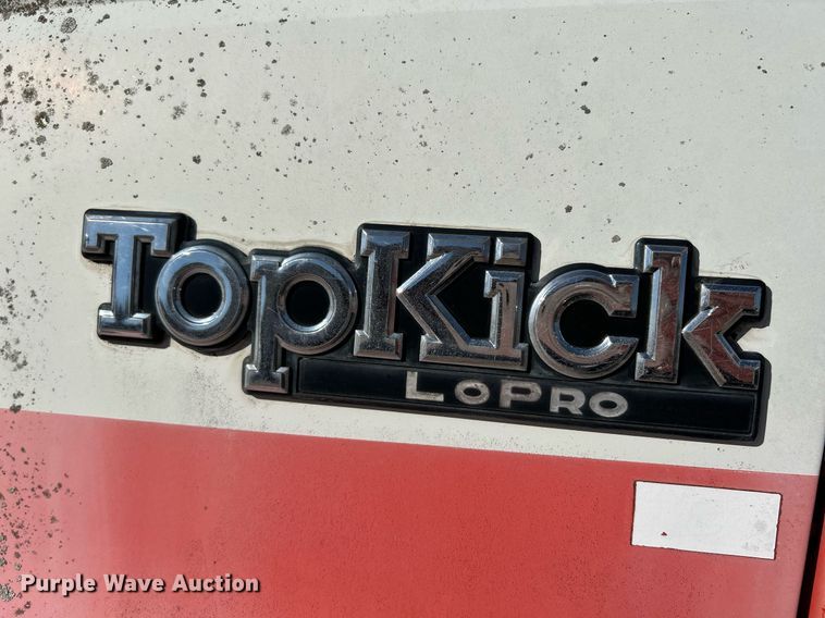 image for item EK4077 1993 GMC TopKick LoPro truck cab and chassis